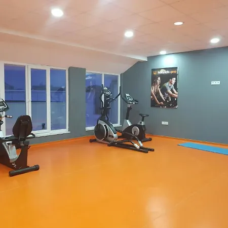 Luxury 2 Plus1 With Free Parking And Pool Apartment