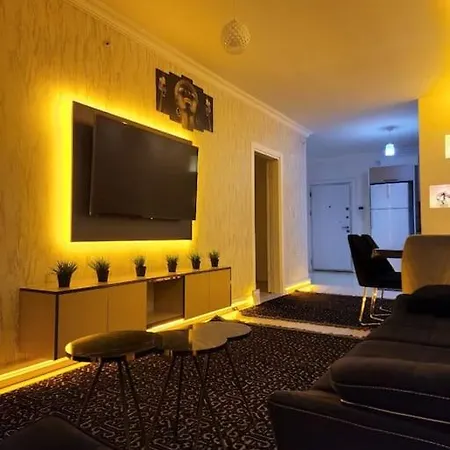 Luxury 2 Plus1 With Free Parking And Pool דירה איסטמבול